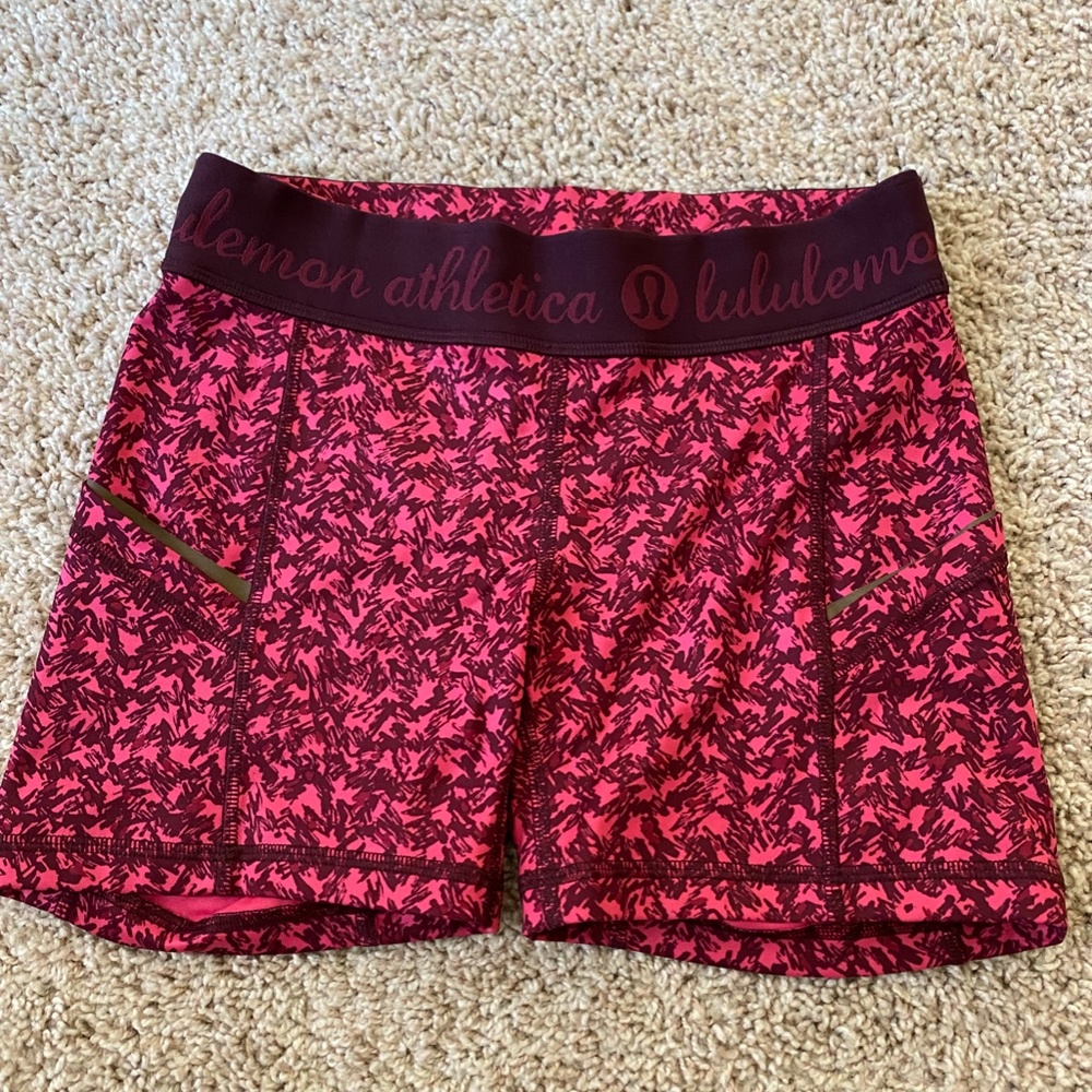 Lululemon 4" inseam burgundy shorts - SIZE 4